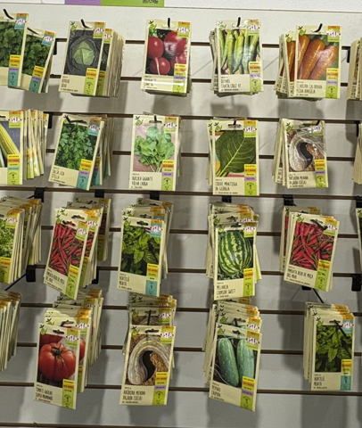Exemplo de exposição de produtos da PETSMART petshop